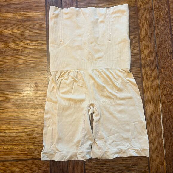 Dress Cici Butt Lift Shapewear Shorts - High Waisted Tummy Control Beige XL/XXL - Picture 3 of 8